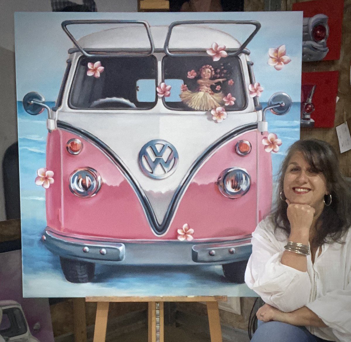 rosafedeleart's tweet photo. ALOHA! The crazy thing is that when I started painting this balmy beach scene it was mid-winter, 2 degrees outside and blowing a glacial 35 knots. Crazy, huh? Hope you like her 🌸

LEILANI ft 1960 VW Type 2 Kombi

https://t.co/QmLqVcQu84

#dreammachines #contemporaryart #vwkombi https://t.co/02BORaT0oH