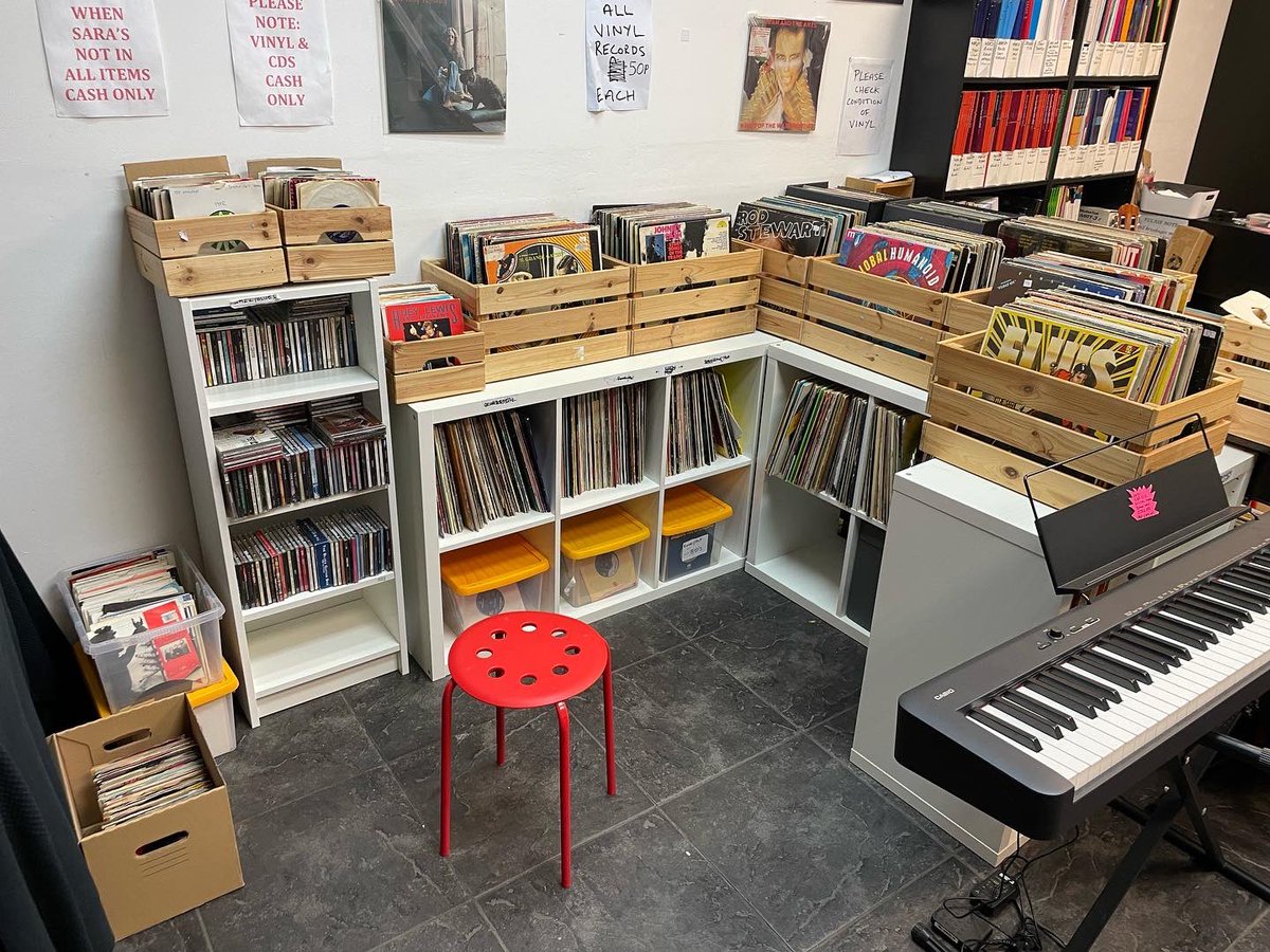 ExcavateMusic's tweet photo. Open today (Sunday 27th August) til 4pm… all records 50p! Crescendo, 160 George Lane, E18 1AY. https://t.co/nOFip8LcHo