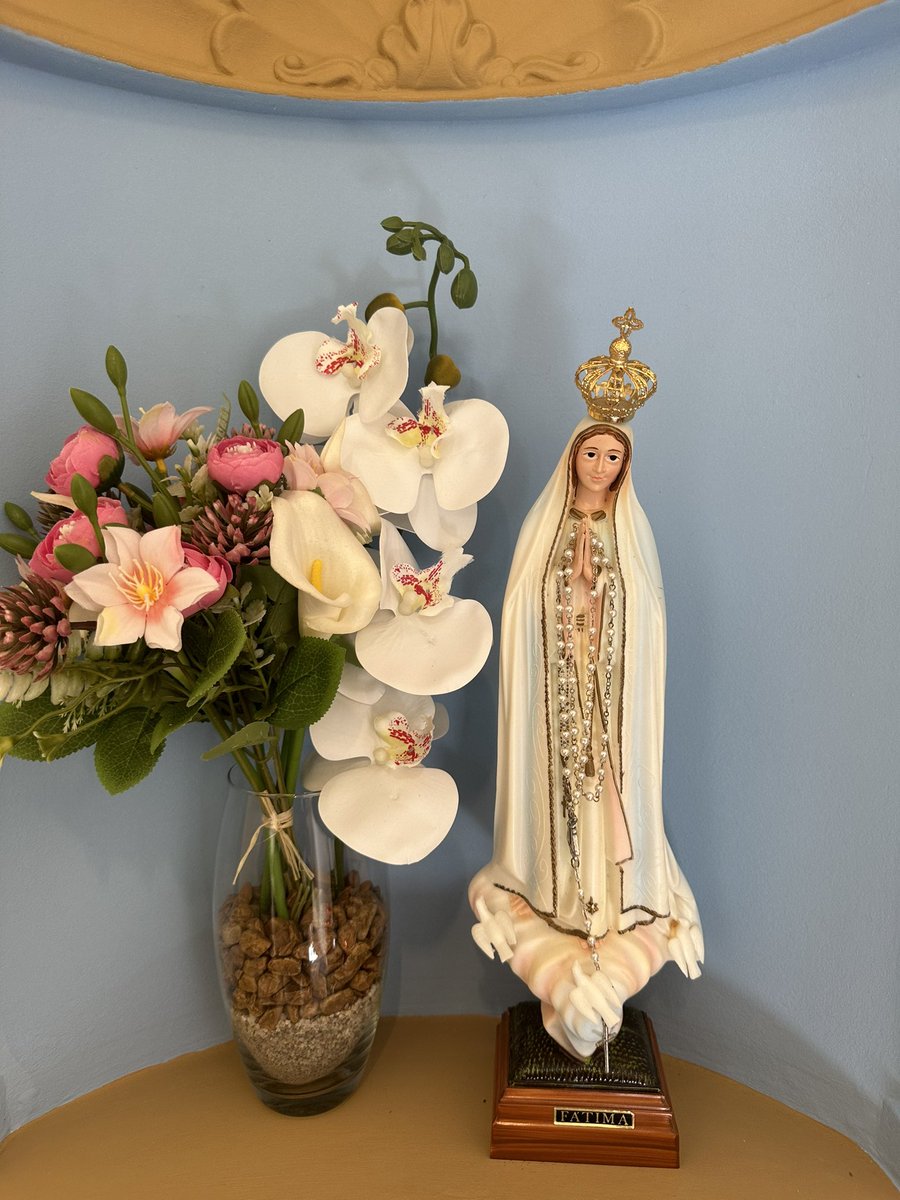 Ayto_Carboneras's tweet photo. 🎇¡Misa en honor a la Virgen de Fátima con la actuación del Coro Rociero Tomillo y Romero en El Saltador!

#Carboneras #Fiestas #Verano2023 #ElSaltador #FiestasElSaltador2023 https://t.co/WOgkDZkR3Y