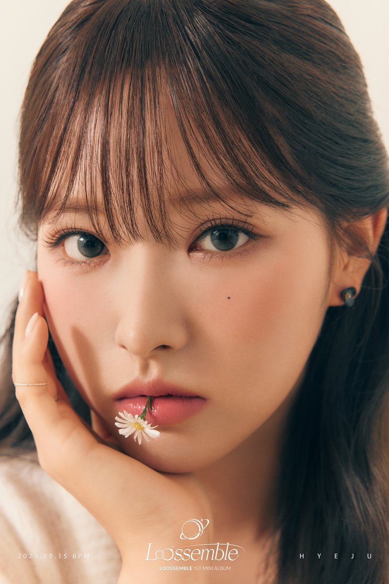 Loossemble (루셈블) 
1st Mini Album [Loossemble]

📡Concept Photo 1📡

2023.09.15 6PM (KST)

#혜주 #HyeJu
#루셈블 #Loossemble