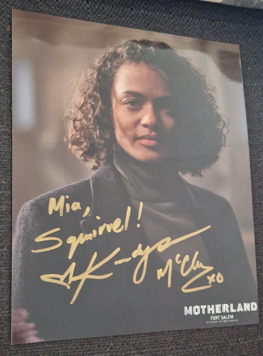 When one's filter doesn't always work, and the convention ends with one's attention span is almost non-existent...
@kandysemcclure 
#witchbomb #MotherlandFortSalem #SaveMotherlandFortSalem