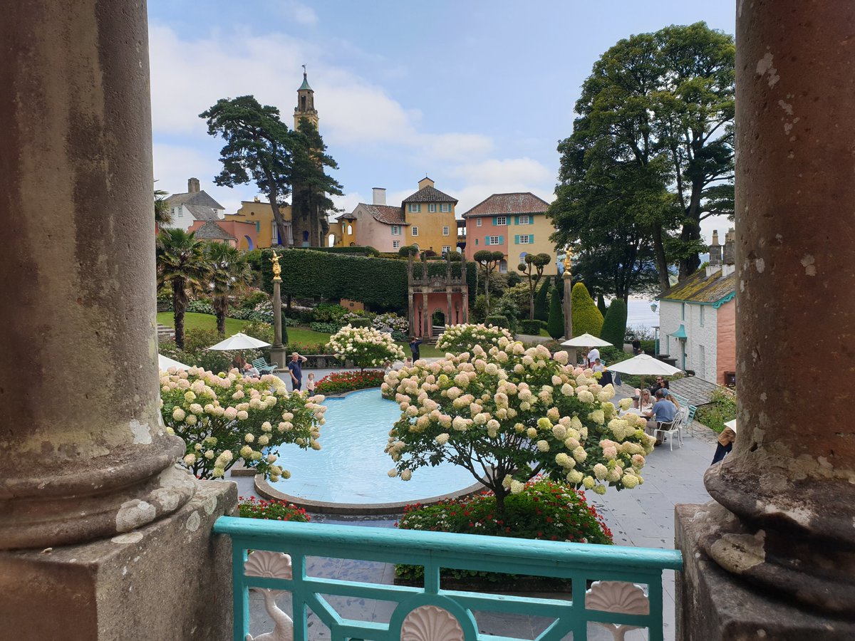 SeidrJones's tweet photo. A look at Portmeirion, strange but beautiful Italian style village in North Wales.

#Portmeirion #northwales #cymru #theprisoner #staycation 

https://t.co/0Iza5Ltis2 https://t.co/9c6tg8wE8S
