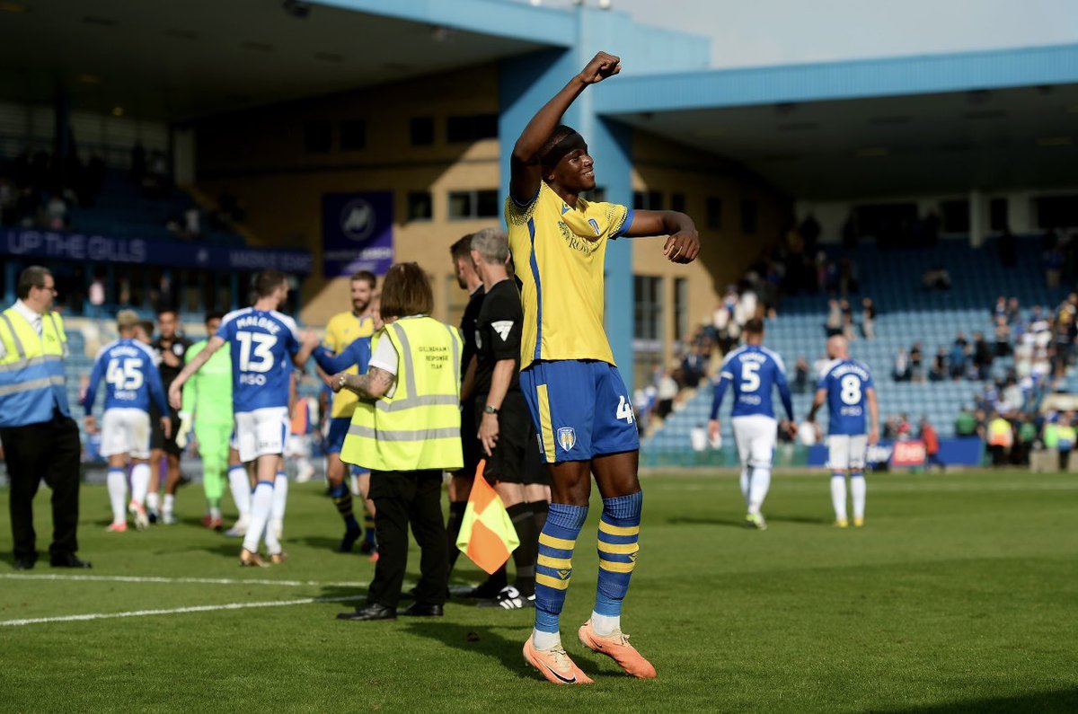 bradihi's tweet photo. First win of the season, glad to chip in with a goal ๐
First professional goal โ
Grateful to God๐
#APG #Colu #BI48 https://t.co/nvIU6tkh4b