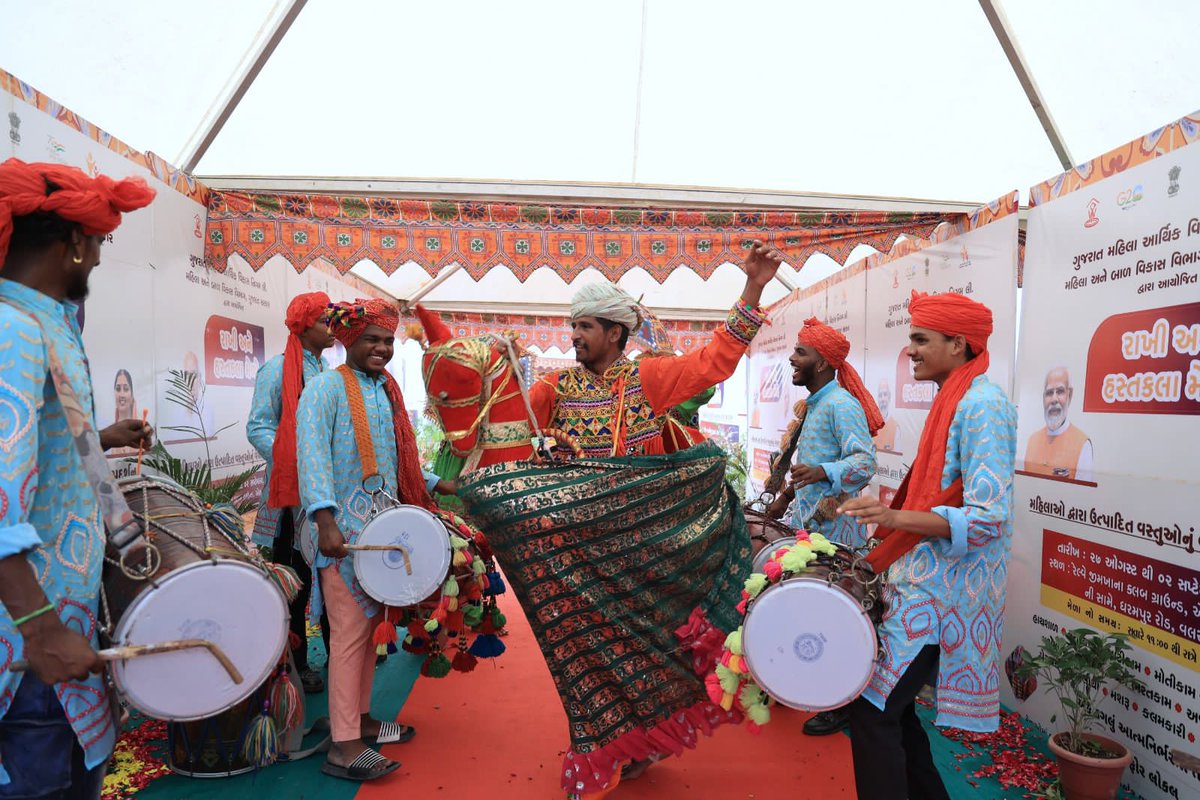 GwedcG's tweet photo. મહિલા અને બાળ વિકાસ વિભાગના ગુજરાત મહિલા આર્થિક વિકાસ નિગમ દ્વારા વલસાડ ખાતે રાખી અને હસ્તકલા મેળાનું આયોજન કરવામાં આવ્યું https://t.co/gMIDYN4BDl