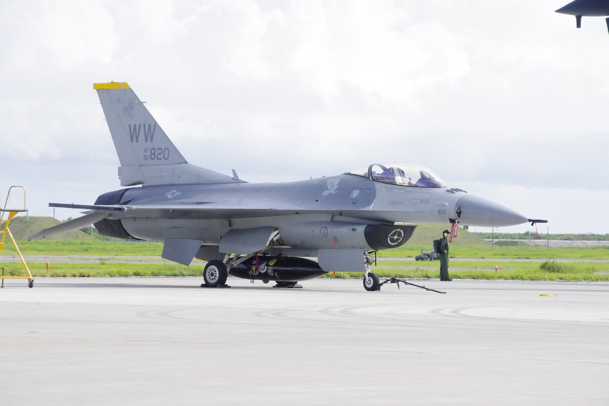 本日は松島基地航空祭に行ってきました〜天気予報ビミョーだったけど晴れて本当に良かった!!!
#松島基地航空祭 #ブルーインパルス