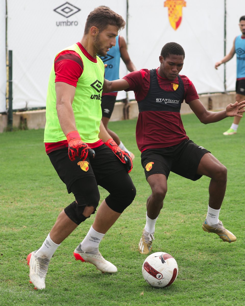 Trendyol 1. Lig’in 4. haftasında Altay ile karşılaşacak olan Göztepe'miz, bugün gerçekleşen antrenman ile hazırlıklarına başladı💪

gozte.pe/45IKUUX

#Göztepe #UrlaGünlüğü