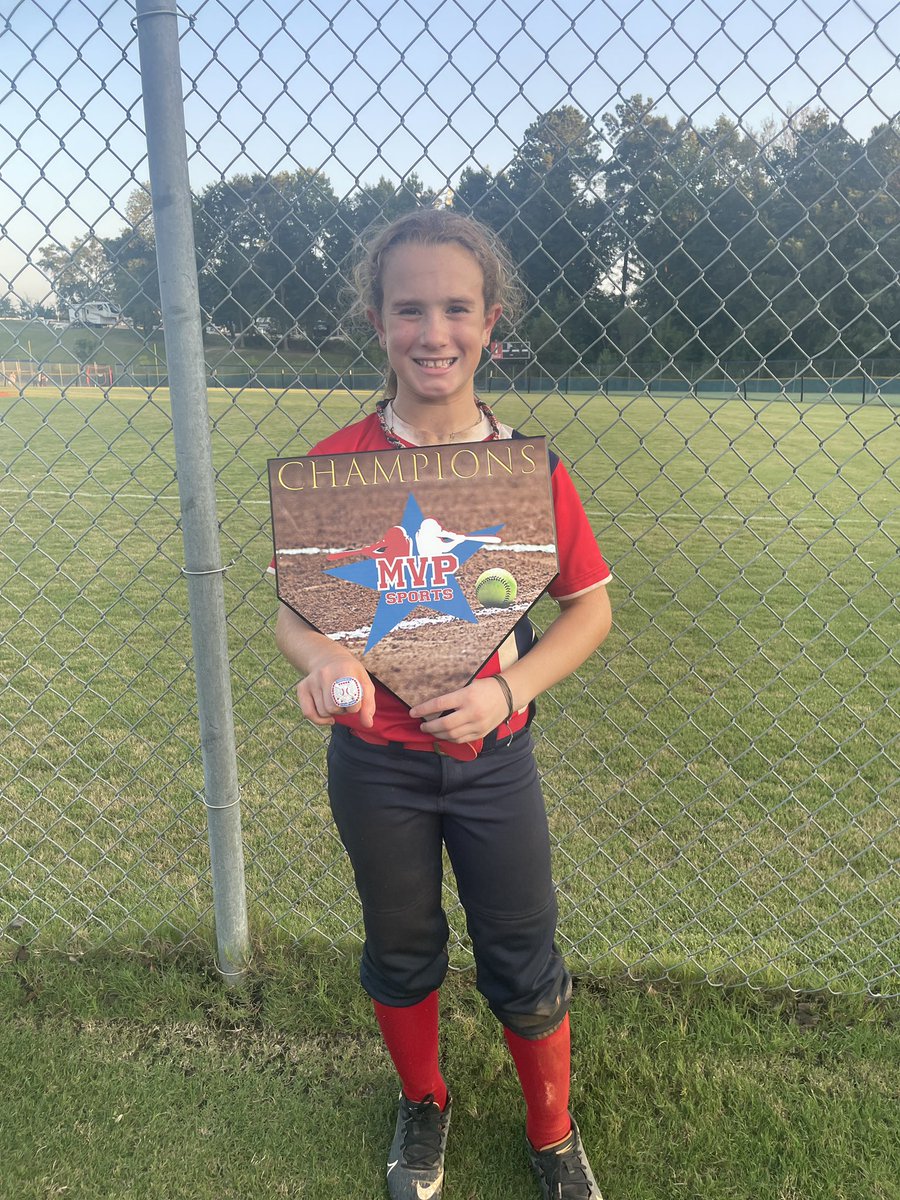 carleigh_mattox's tweet photo. Better day for Lady Stix 2012. Silver bracket champs! I was 2-5, 2 runs, 1 sb, threw out runner stealing. Defense did good, just need to get bats going. Lots of swings at practice this week🙂Tough teams next weekend.
#adjustingto12U
#workingtogetbetter #learnfrommistakes https://t.co/hzofMitjrC