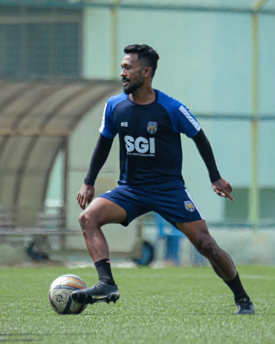 SCBengaluru's tweet photo. One day out, preparation for tomorrow's game.
Ready to bring our A-game!
#SportingClubBengaluru #SCB #GoldenTigers #TrainingGrind #BangaloreSuperDivision https://t.co/NxSc388yy4