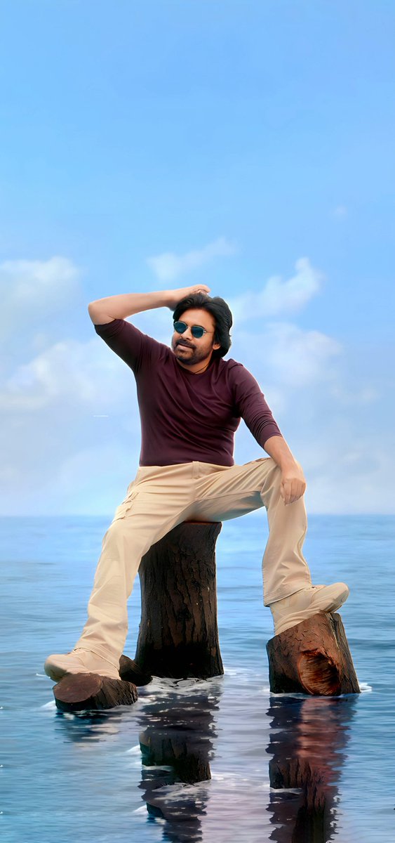 SivaHarsha_23's tweet photo. Electrifying &amp; Powerful Uhd Wallpapers from #BroTheAvatar 🕉️✨🙇

One of the best stylish looks for Kalyan 🥵🥵🔥 thank you @thondankani 💝🙌

#Bro #PawanKalyan #OG https://t.co/LSdzPOs1LG