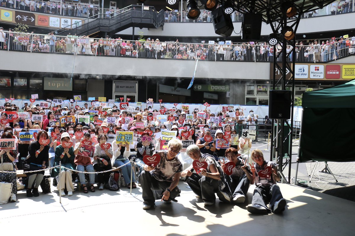 WOLFHOWLHARMONY's tweet photo. WOLF HOWL HARMONY 
-iCON Z 夢者修行-

2023.8.27.(日)
【愛知】アスナル金山

約2ヶ月間に及んだ夢者修行も本日で最終日！
"全公演"無事に走り抜けられたのは紛れもなく
日頃から応援して支えて下さっている
LOVEREDの皆さまのお陰です。
沢山の愛を、本当にありがとうございます！！

MCでもメンバーが話していたように
ここからが本当のスタートです。
LOVEREDの皆さん
これからもチームウルフと共に
夢のスタジアムまで突き進んで行きましょう!!!!!

引き続きアツい応援のほど
よろしくお願い致します
❤️‍🔥🐺🐺🐺🐺❤️‍🔥

#WOLFHOWLHARMONY 
#WHH
#WHH夢者修行