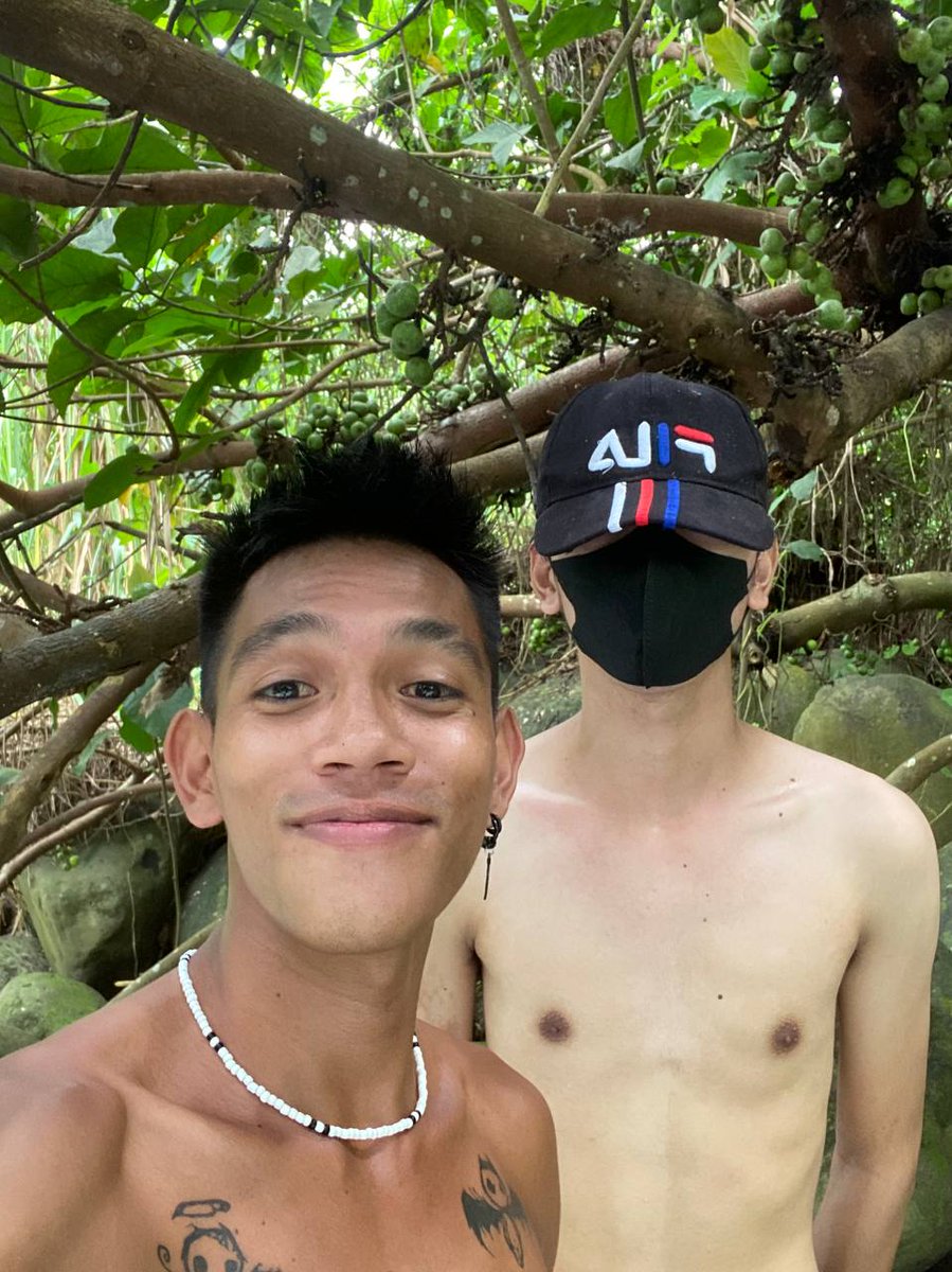 Lancesarap1's tweet photo. Ilog trip with kuyang nakatambay sa tindahan💦

Retweet for more videos mga paps https://t.co/TgE8T1tRGb