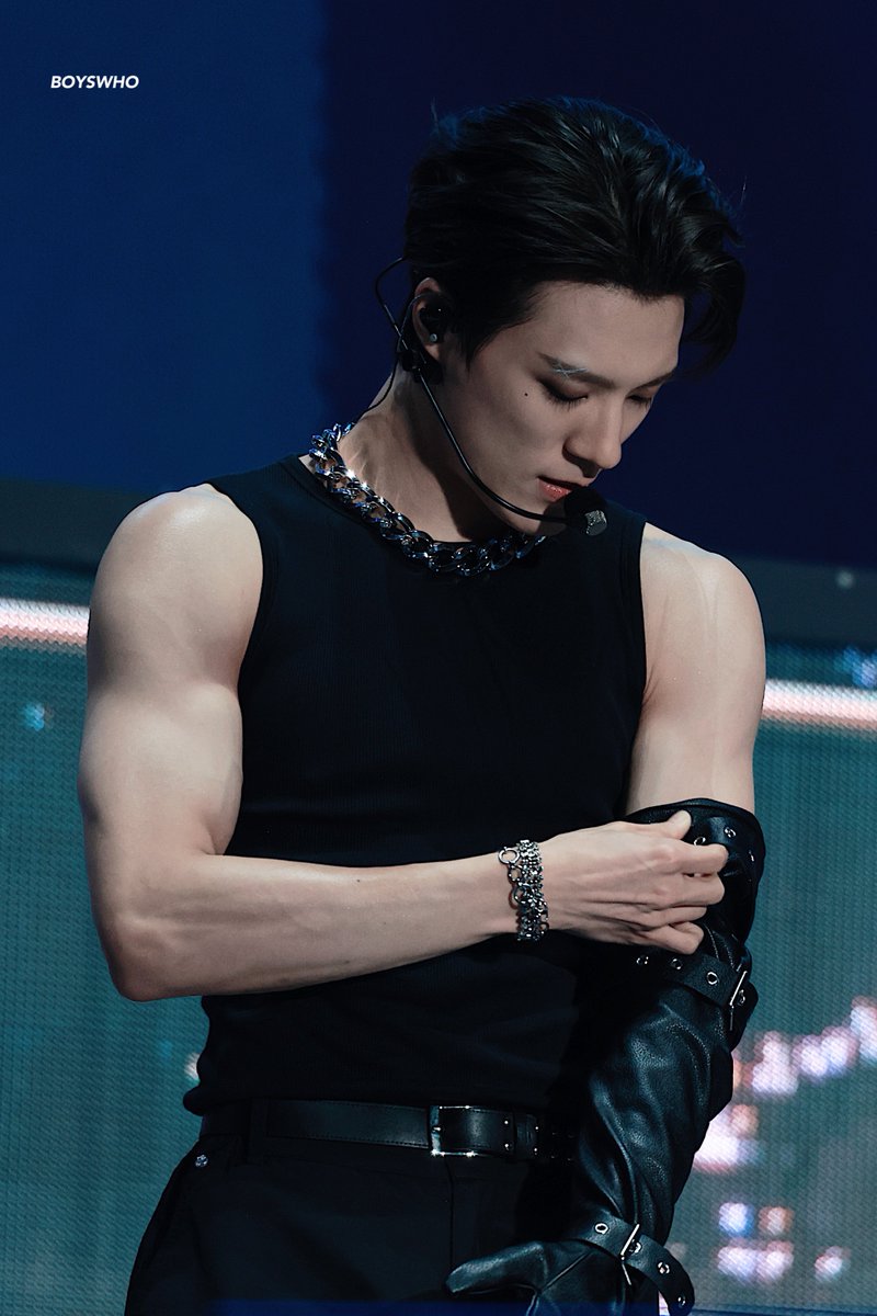 jeno pics 👑 tweet media