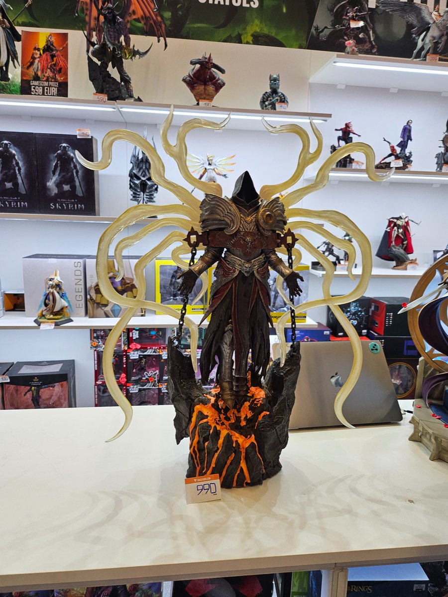 Mamavic0 tweet media