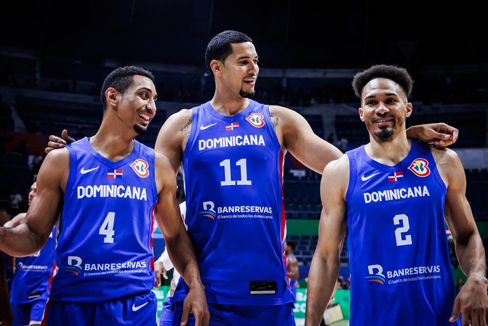 RitmoNba's tweet photo. TRIUNFAZO de República Dominicana 🇩🇴 ante Italia 🇮🇹 87 a 82.

Si vence a Angola 🇦🇴, será primera de grupo. https://t.co/vrQUdWfuzq