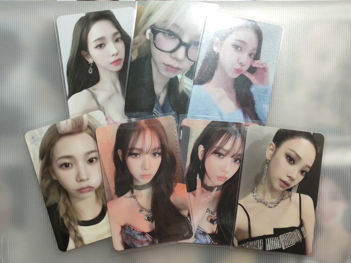 0423sales's tweet photo. QUITTING SALE

wts / lfb
ph only

assorted aespa karina photocards
— create small sets with my other bentables for the in demand pcs
— can provide pbd!
— all onhand
— all clean
— payo

reply / send a dm for offers! https://t.co/V9OiY0kqWt