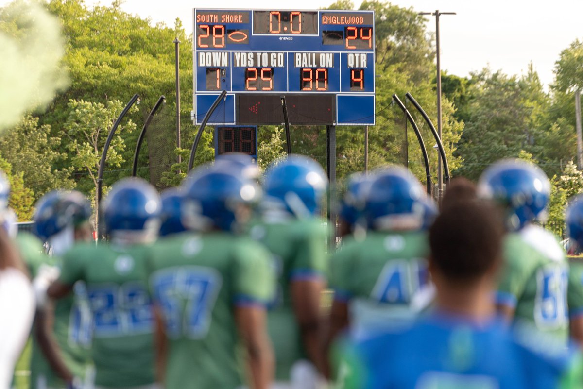 Incredible Battle down to the Wire between <a href="/SouthShoreICP/">South Shore International College Prep</a> 28 <a href="/newEnglewoodST1/">Englewood STEM High School</a> 24 <a href="/CPLAthletics/">Chicago Public League Athletics</a> <a href="/IHSAScoreZone/">IHSA ScoreZone</a> <a href="/mikeclarkpreps/">MikeClarkPreps</a> <a href="/CPLFCA/">Chicago Public League Football Coaches Association</a> <a href="/StephonDaShotta/">StephonDaShotta</a> #priceofthebrickgoingup