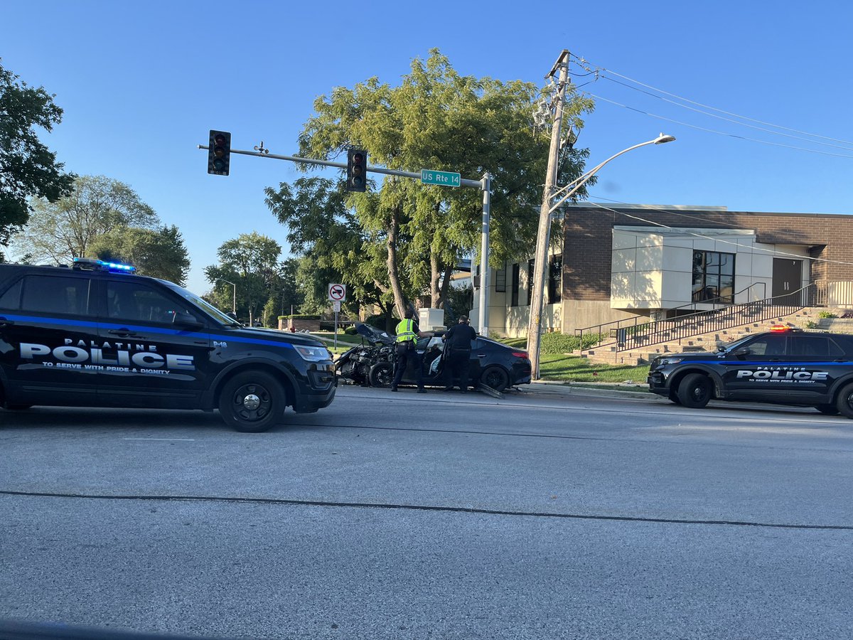 NASTY looking single car accident at Northwest Highway and Benton right now. #Palatine