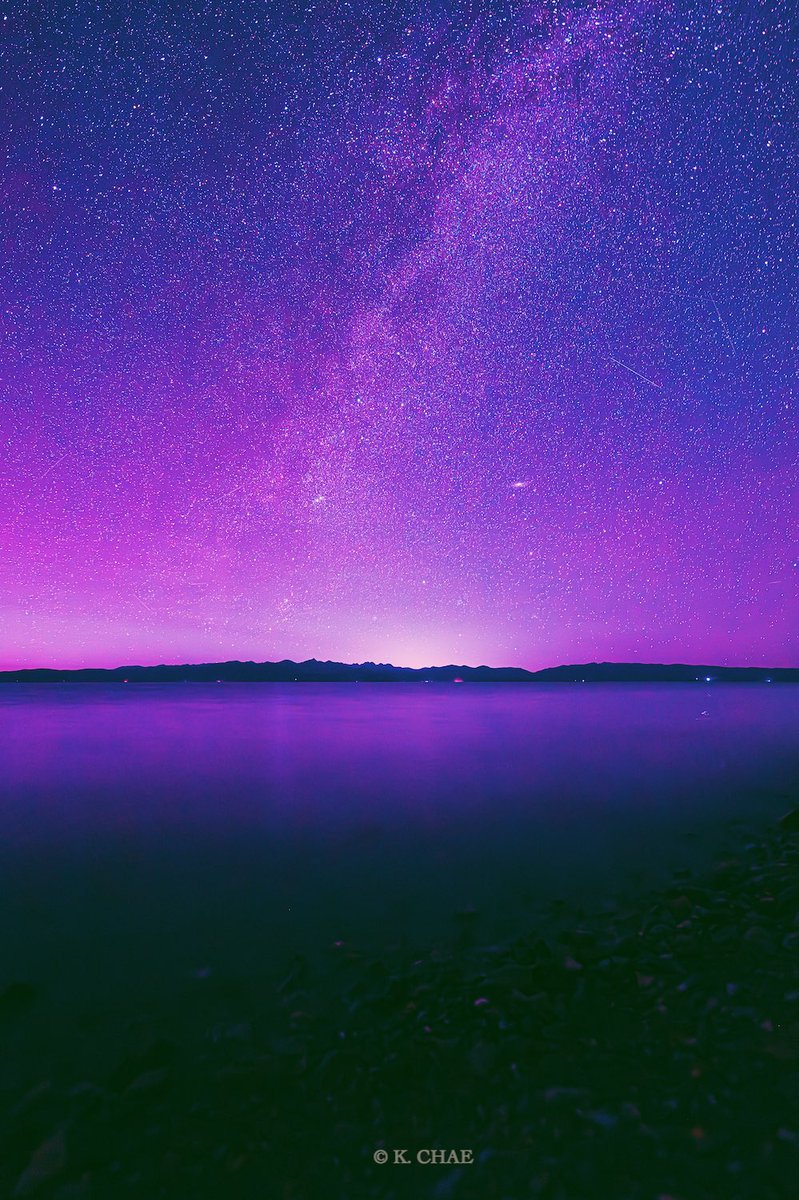 키르기스스탄에서의 사진 작업을 마무리합니다. 약 한달간 이곳에서 작업한 사진들 중에 마음에 드는 4장을 꼽아보았는데요. 여러분은 어느 한 장이 가장 마음에 드시는지 궁금합니다. 괜찮으시다면 다음 트윗에, 소중한 한 표를 행사해주세요..!