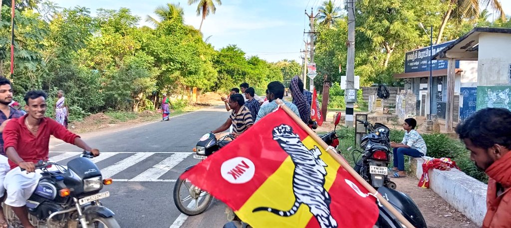 Madhavanoffici's tweet photo. பட்டுக்கோட்டை நோக்கி உறவுகள் கிளம்பினர் வேளாளர் அரசியல் எழுச்சி பொதுக்கூட்டம் @annamalai_k @EPSTamilNadu @mkstalin @rajiv_dmk @iamradioguru https://t.co/X2hKfPwZg7