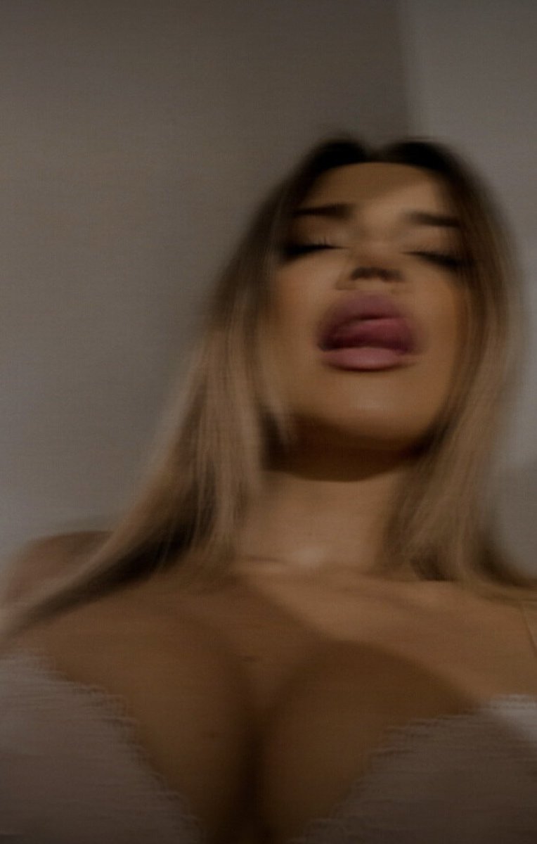 Ciao amore cosa fai ? Vieni in chat sul mio onlyfans.com/annafestinese 
Nuovi contenuti 🎁🎁💦💦 
#onlyFans