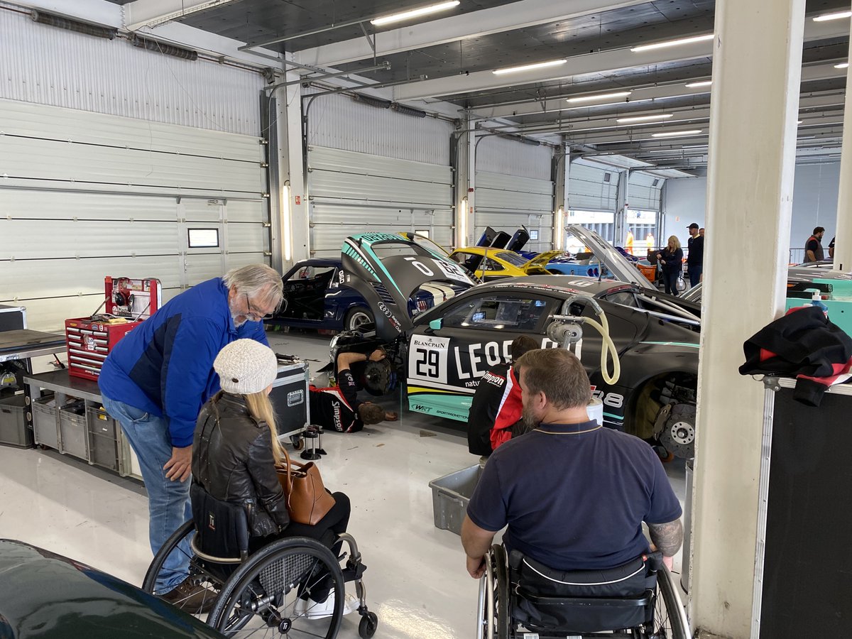 spinal_track's tweet image. We’ve come to @silverstonefest with our beneficiaries and we’ve already bumped into one of our volunteers (who runs an R8 GT3) and one of our instructors is winning the F1 race! #anythingispossible #silverstonefestival #spinaltrack