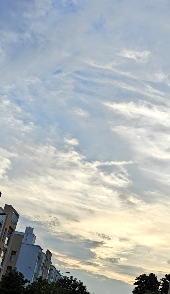 Beautiful Chennai skies! 💕😍

#NammaChennai 
#sundayvibes