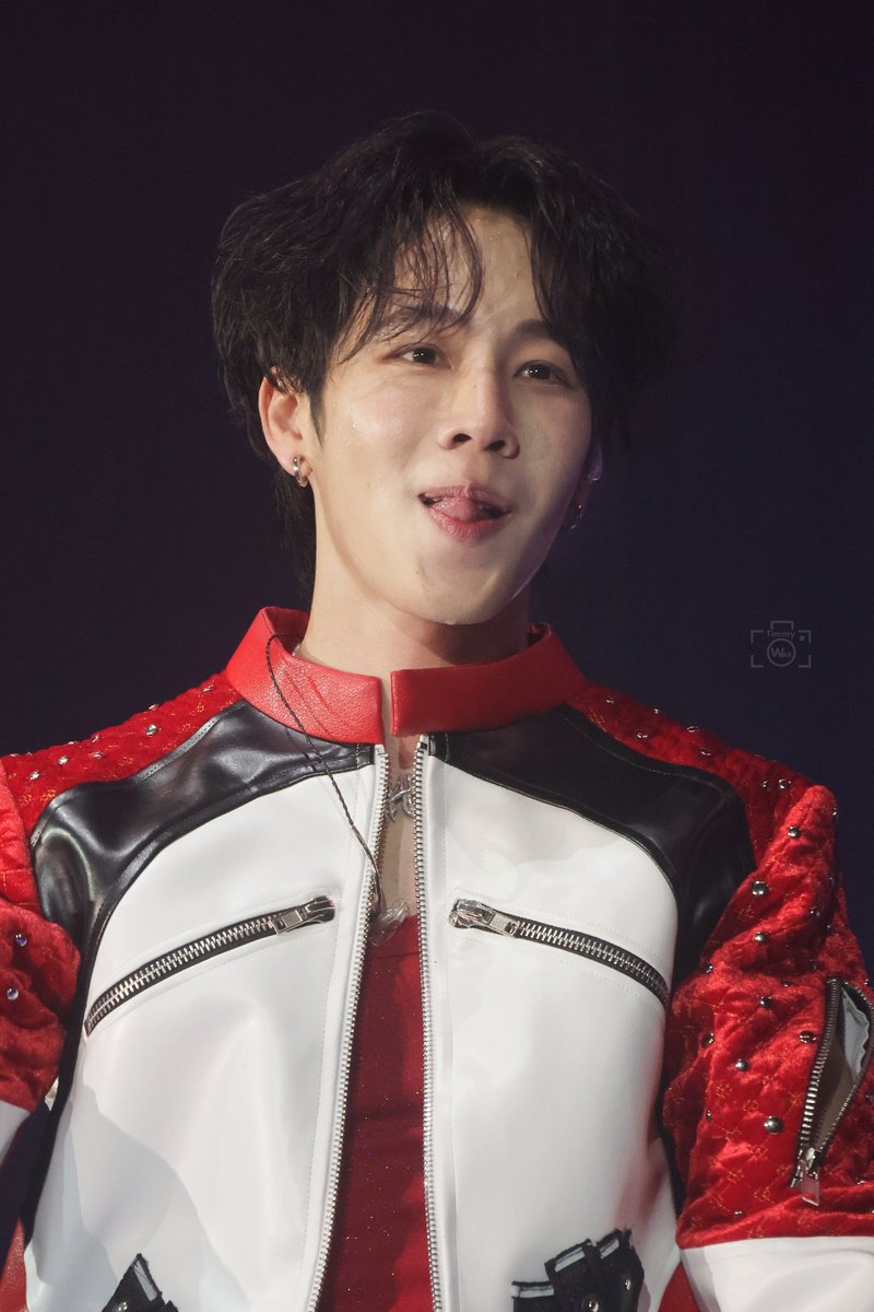 T2WarPP's tweet photo. แพ้ราบคาบ ...

27.08.23
#WarismConcert_Day2
#WarismConcert #T2War
#warwanarat @warwanarat https://t.co/hVxIg6L0ZY