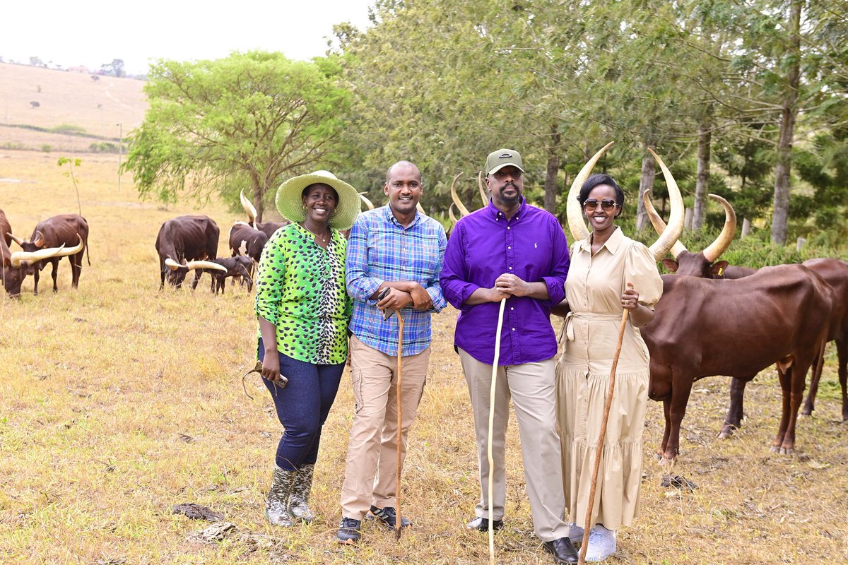 We thank u Gen @mkainerugaba & ur dear wife Mrs Challote Keinerugaba for visiting us at emburarafarmlodge.com & most importantly taking off time to experience  #LifeontheFarm with the Elegant #AnkoleCows.Your dedication to securing Uganda is a great enabler for our  tourism.