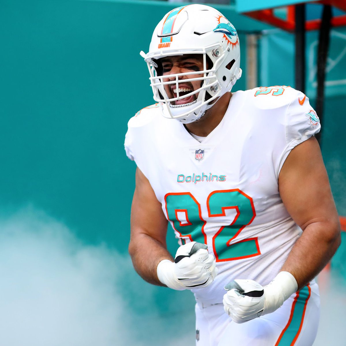 Dov Kleiman (@nfl_dovkleiman) on Twitter photo Update: #Dolphins rewarding one of their better players, DL Zach Sieler, with a 3-year contract worth up to $38.6 million, according to <a href="/AdamSchefter/">Adam Schefter</a>
It includes $20 million guaranteed.
Sieler has 10 career sacks, 28 QB Hits and 25 tackles for loss. Update: #Dolphins rewarding one of their better players, DL Zach Sieler, with a 3-year contract worth up to $38.6 million, according to <a href="/AdamSchefter/">Adam Schefter</a>
It includes $20 million guaranteed.
Sieler has 10 career sacks, 28 QB Hits and 25 tackles for loss.