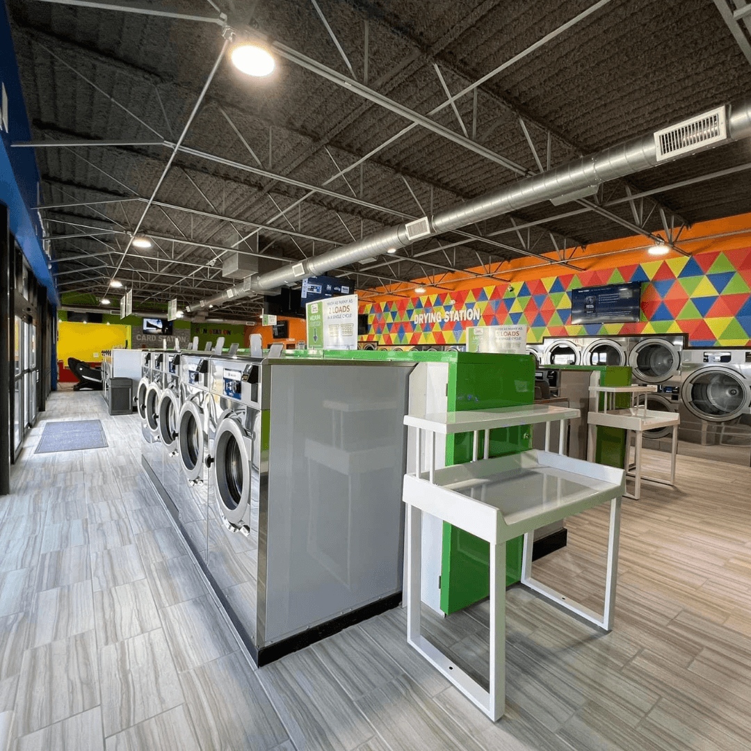 Curious about retooling your #laundromat with Wascomat Uncover the winning strategy of Laundry R Us in San Antonio, TX: laundrylux.com/blog/store-spo…