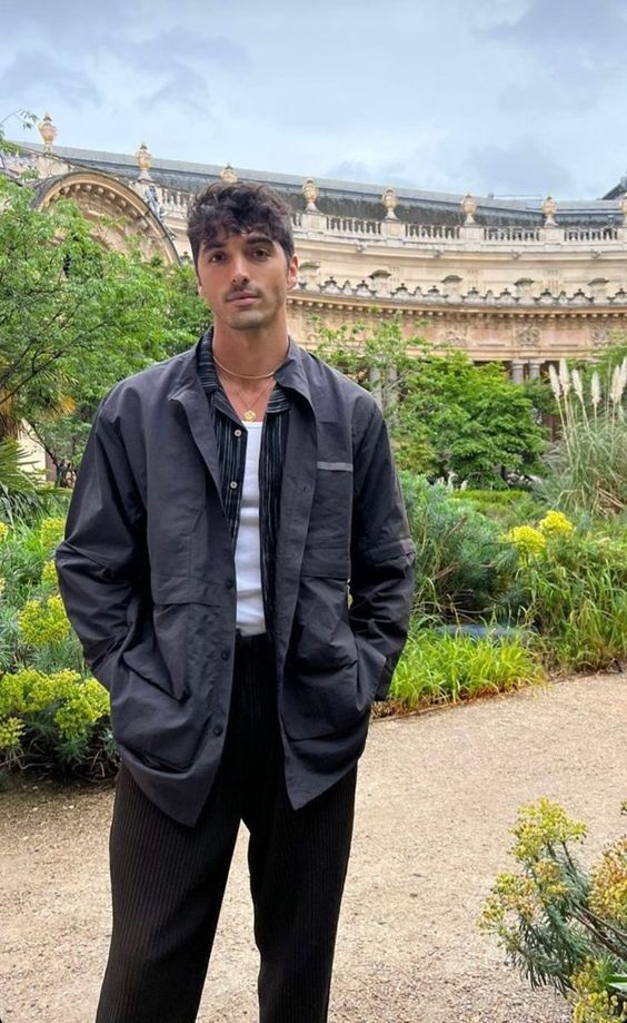 alchemydiaz's tweet photo. the most beautiful man i've ever seen https://t.co/ADtAtnEGUb