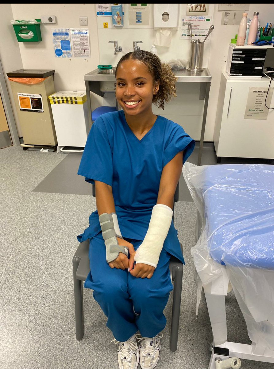 Vanessa Bryan tweet media