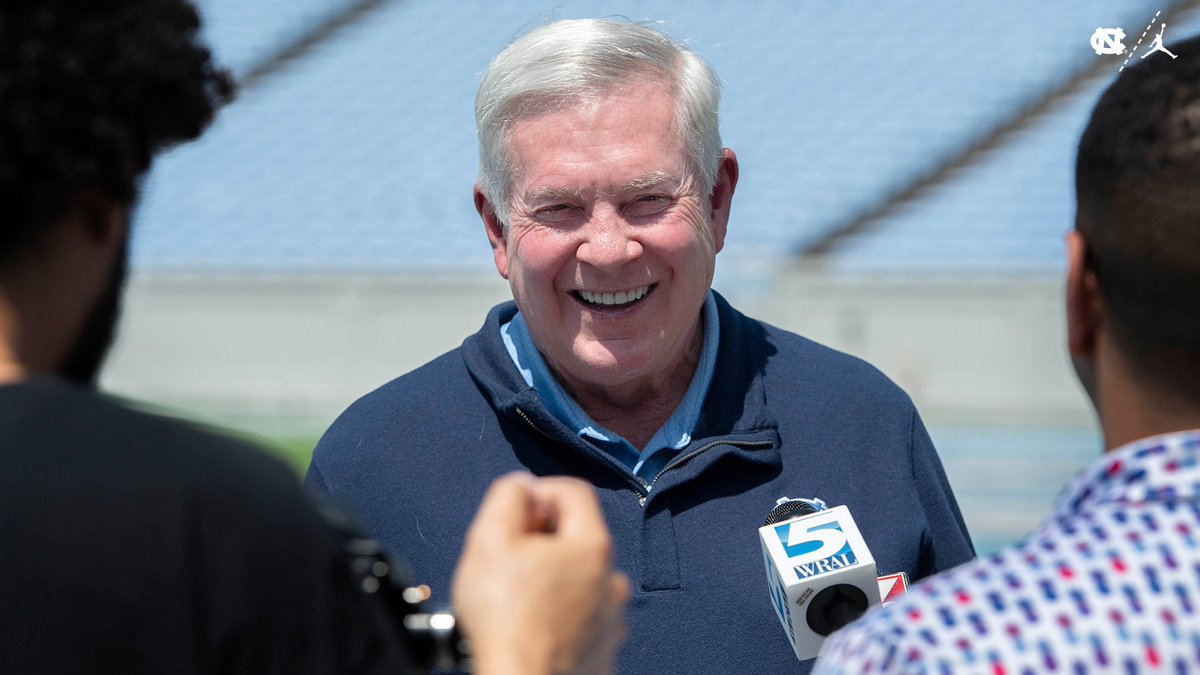 Happy Birthday, @CoachMackBrown! Can't wait for the season to get here! 🥳🎂🎉