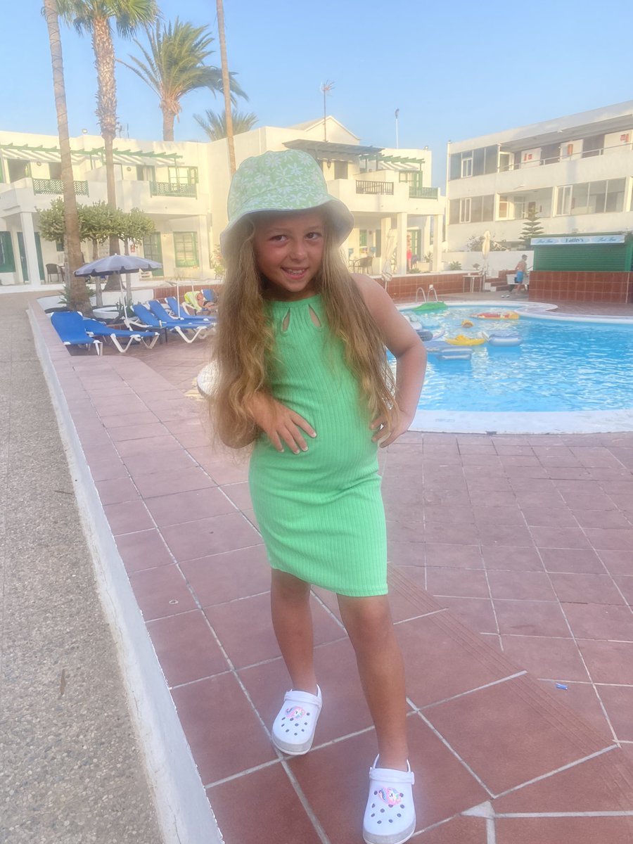 Bernadette Turner ✨ tweet media