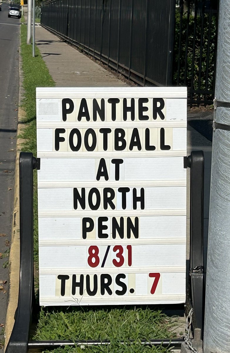 dradam1213's tweet photo. @QPantherFB @QCHSAthletics @69SportsBT @BanasQtown @HSGameOn https://t.co/DgCA2uVwiD
