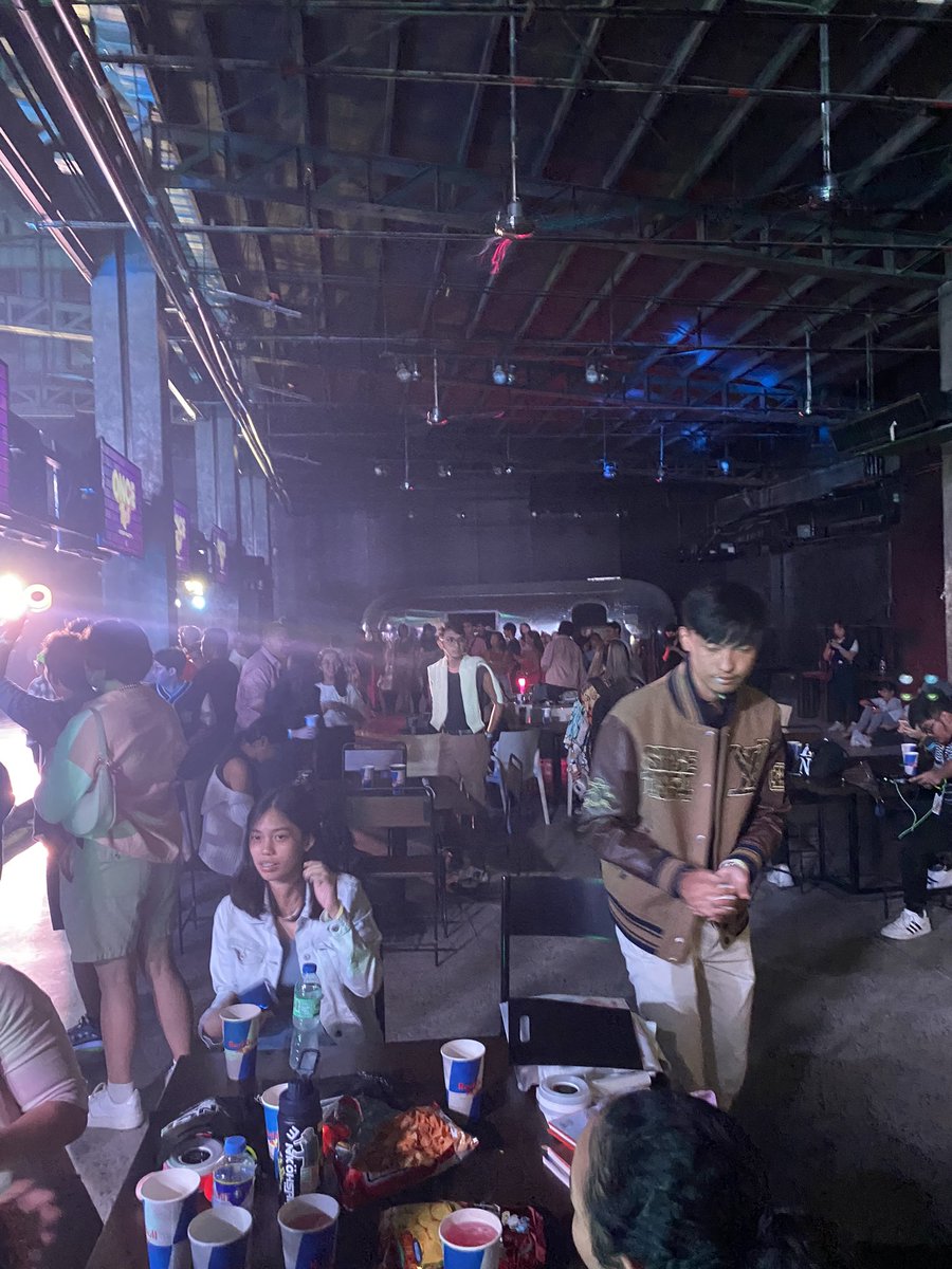 oncehq's tweet photo. Weโre still on going!!! #OnceNight #KmmunityLovesOnceHQ https://t.co/5bVm1a5wPh