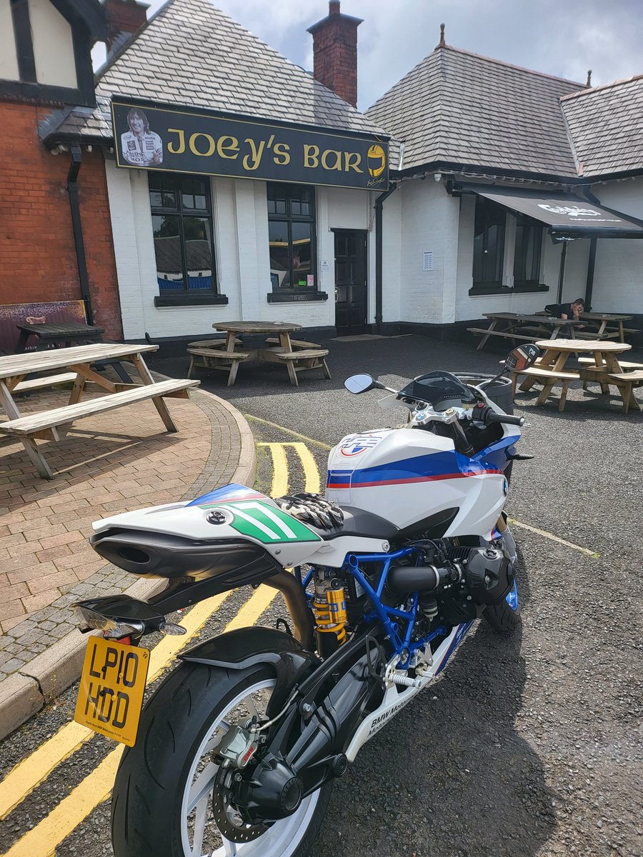 RawdonLillie's tweet image. Worse ways to spend a day.
#HP2 #BMW #motorbikes