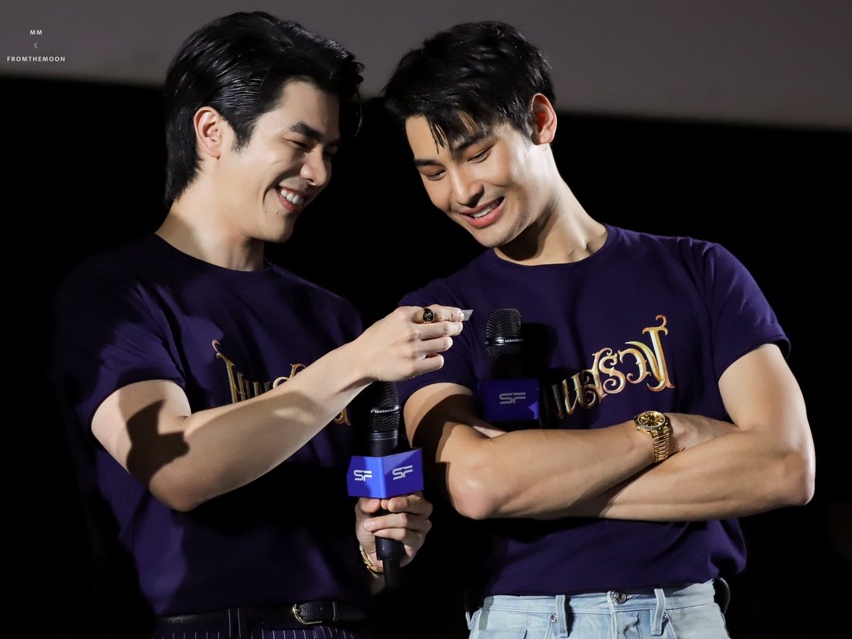mmfromthemoon's tweet photo. โลกนี้มีเพียงเราป่ะ
@Nnattawin1  #Nnattawin  @milephakphum  #MilePhakphum 
#ManSuangStarShowatSF #SFxManSuang
#mmftmpic https://t.co/YfQTsV9UkW