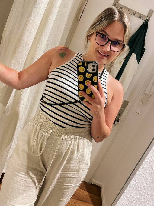 Einen sch&ouml;nen Sonntag ihr s&uuml;&szlig;en 🥰 #berlin #sunday #happy #holly #weekend #smile #germangirl https://t<a href="/tag/berlin"class="tags">#berlin</a><a href="/tag/sunday"class="tags">#sunday</a><a href="/tag/smile"class="tags"><span>#smile</span></a><a href="/tag/happy"class="tags"><span>#happy</span></a><a href="/tag/weekend"class="tags"><span>#weekend</span></a><a href="/tag/holly"class="tags"><span>#holly</span></a><a href="/tag/germangirl"class="tags"><span>#germangirl</span></a>