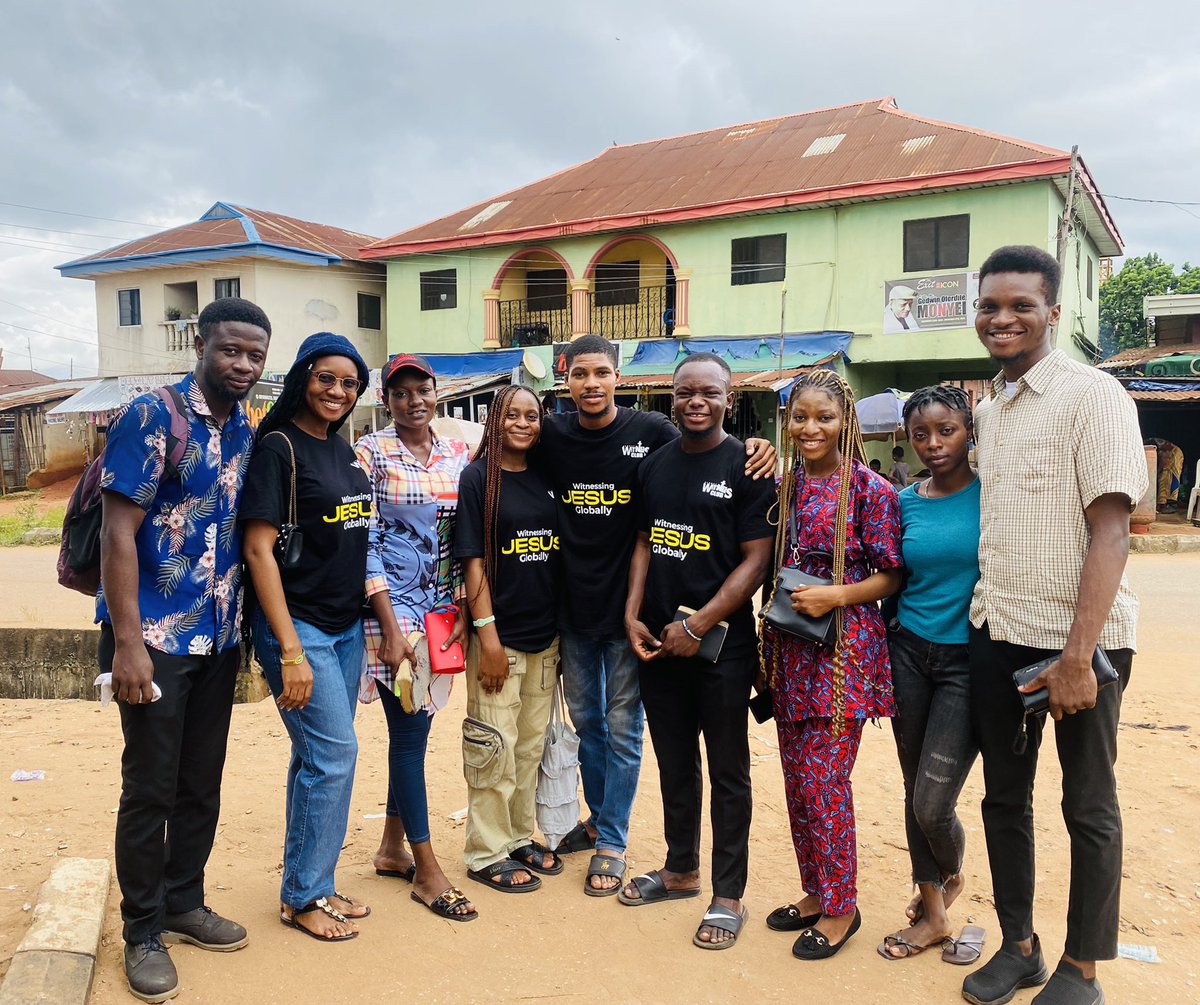 Damilola tweet media
