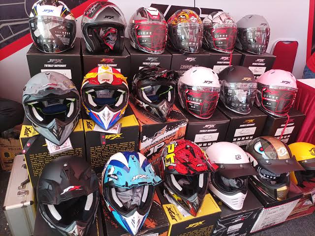 Kf_serbaada's tweet image. Rekomendasi helm motor pria #helm #helmmotor #helmbogo 

- A Thread -