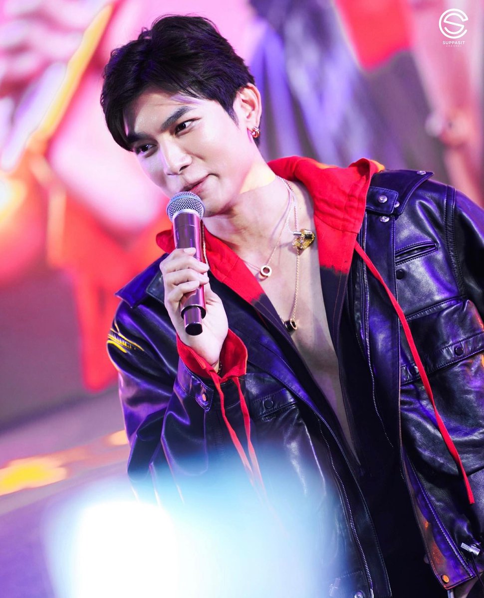 YYong34's tweet photo. IG:suppasitch.official
มินิคอนเสิร์ตจากมิว ศุภศิษฏ์ ในงานเทคโนโลยีสุดล้ำ มหกรรมแสดงเทคโนโลยีดิจิทัล HACKaTHAILAND 2023: DIGITAL INFINITY
MEWGITAL INFINITY
@MSuppasit
#MEWxHACKaTH
#MewSuppasit
#มิวศุภศิษฏ์
#HACKaTHAILAND #DIGITALINFINITY #HACKaTHAILAND2023 https://t.co/hi97sE3gmi