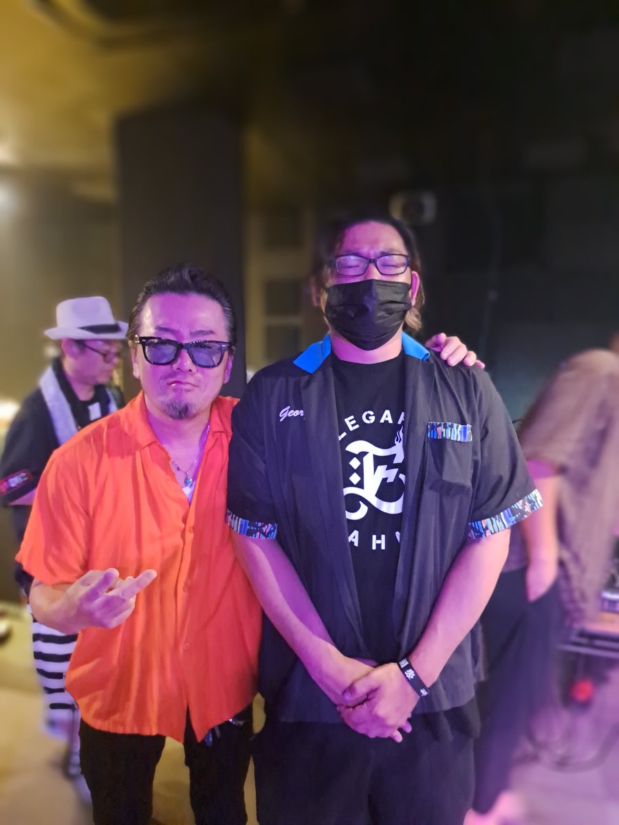 ikehatasan's tweet photo. OKベイベーの一言で場を制圧できる人とおれ
おれとOKベイベーの一言で場を制圧できる人
#門間さん #領域展開 #THEHALTS https://t.co/Tkq9hbvtqJ