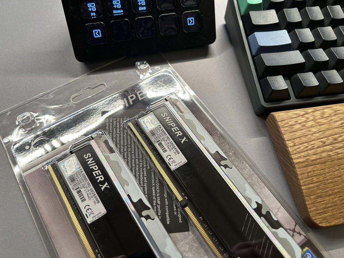 gijutsujin's tweet photo. 楽天のパソコン工房で買った、安定のG.SKILL
32GBが必要になるとは🥴
時代は変わったな

#ブログ 
#パソコン工房 
#G_SKILL https://t.co/AAjfMRPAAR