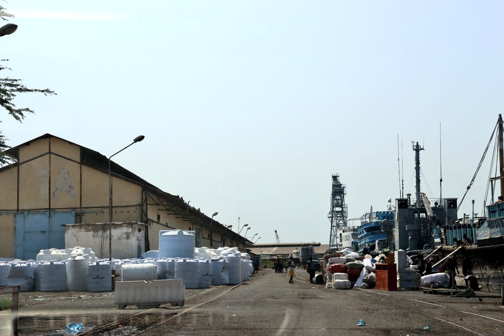 DORALEH MULTI PURPOSE PORT SAS (@doralehs) on Twitter photo Operations are still going very well at PDSA, with large volumes of goods being loaded and unloaded on a daily basis.
<a href="/DoralehS/">DORALEH MULTI PURPOSE PORT SAS</a> <a href="/djama_darar/">Djama IBRAHIM DARAR</a>
<a href="/portdedjibouti/">Port De Djibouti</a>
<a href="/Ahmedaouled1Ali/">Ali Ahmed Aouled</a> <a href="/habonabdourahm2/">Habon Abdourahman</a> Operations are still going very well at PDSA, with large volumes of goods being loaded and unloaded on a daily basis.
<a href="/DoralehS/">DORALEH MULTI PURPOSE PORT SAS</a> <a href="/djama_darar/">Djama IBRAHIM DARAR</a>
<a href="/portdedjibouti/">Port De Djibouti</a>
<a href="/Ahmedaouled1Ali/">Ali Ahmed Aouled</a> <a href="/habonabdourahm2/">Habon Abdourahman</a>