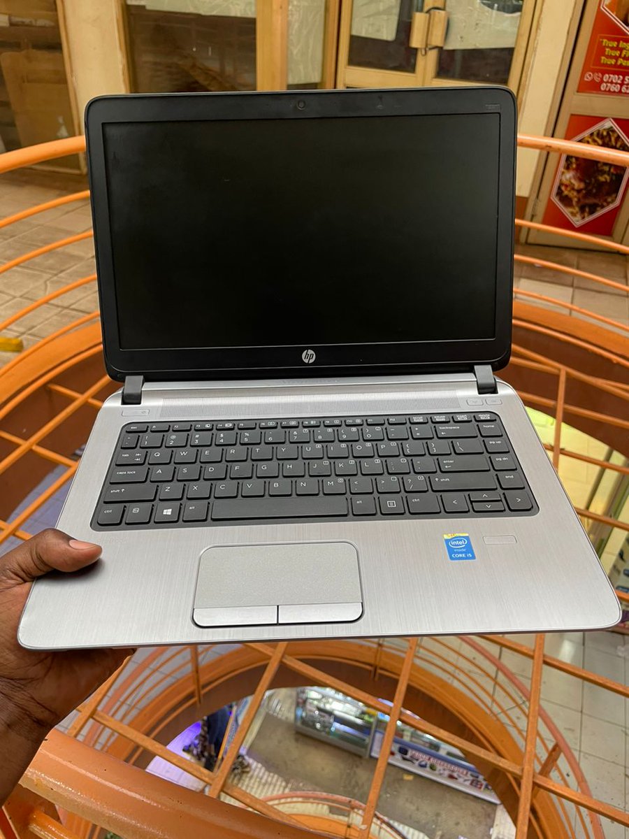 CptechSol21's tweet photo. *HP Probook 430 G1* 
Intel Core i5 Intel Graphics 4000 
4 GB RAM 
500 GB HDD 
HD Webcam+Wireless
*Simcard Slot* 
*Fingerprint Sensor*
*Keyboard: Backlight* 
Battery: Excellent 4hrs 
Screen size: 14 Inches
*Price: 750,000 ugshs*
WhatsApp/call: 0751985026 / 0789584045 https://t.co/nY3lgNAASO