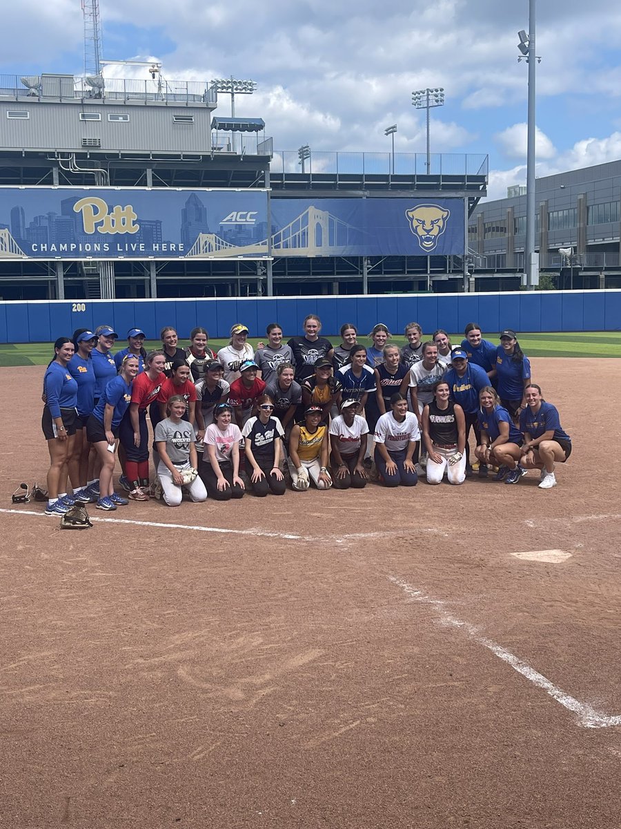 HOlbeter's tweet photo. Great day at the @Pitt_SB camp! Learned a ton and had a great time with some fellow Team PA sisters! #h2p #pittsoftball #tpawensel #teampaproud https://t.co/Xp1gGf7mIJ