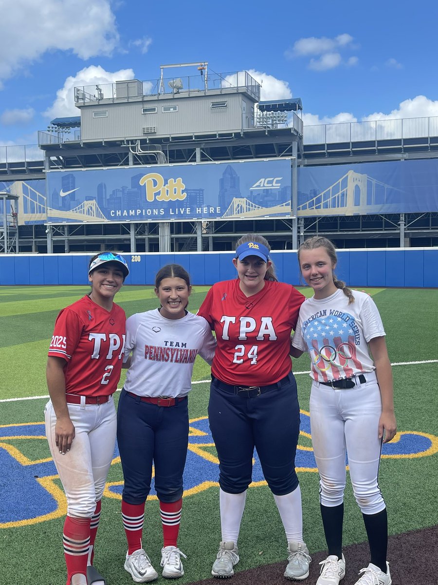 HOlbeter's tweet photo. Great day at the @Pitt_SB camp! Learned a ton and had a great time with some fellow Team PA sisters! #h2p #pittsoftball #tpawensel #teampaproud https://t.co/Xp1gGf7mIJ