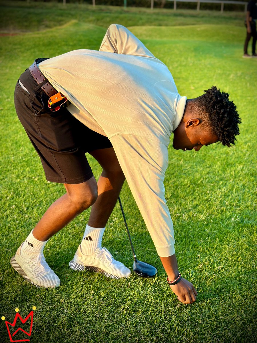 AraniGoods's tweet photo. Get the feeling of being the coolest guy on the course with The Arani golfball pouchette. https://t.co/smjOspRnuB