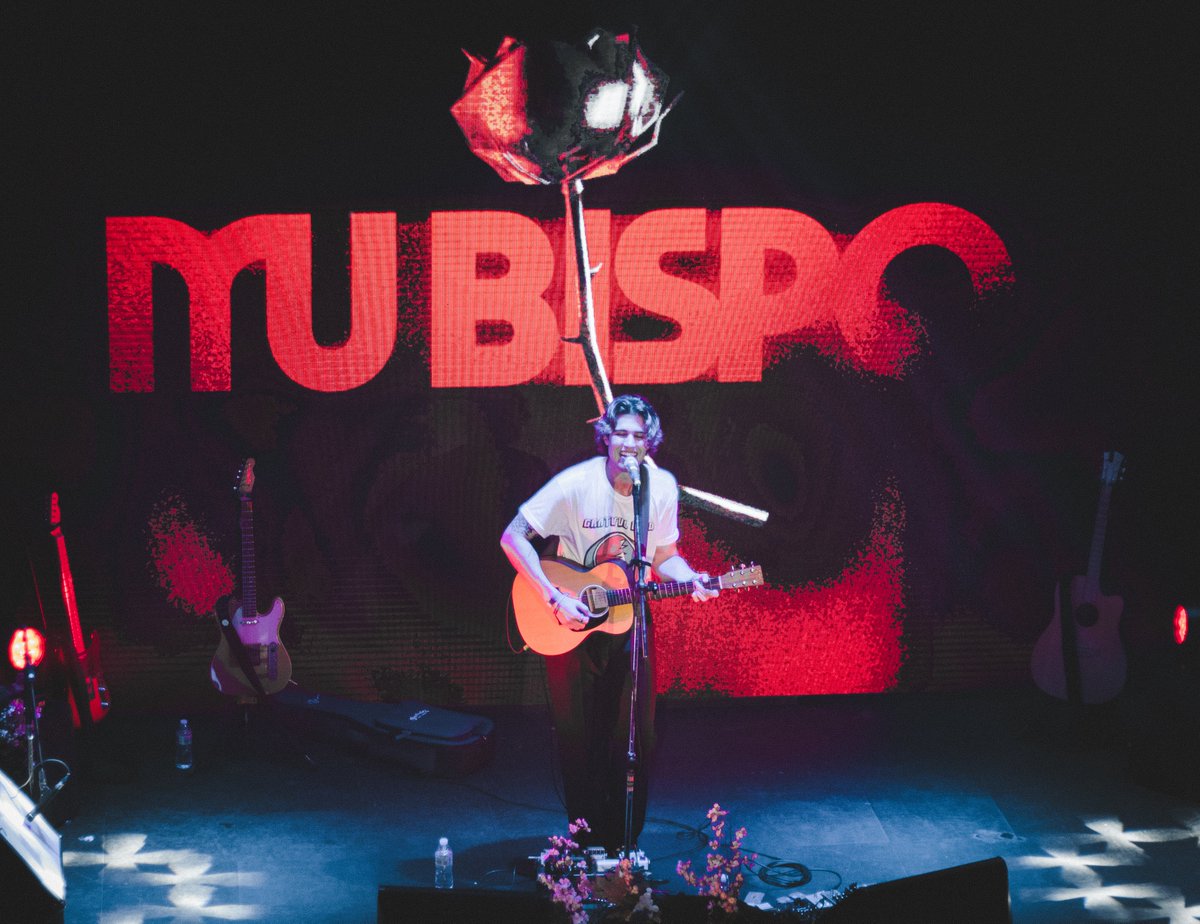 voudegrade's tweet photo. Fotos do Mu Bispo, ato de abertura do show do Ruel, pelas lentes da fotógrafa @camilasconce na última sexta-feira (25/08) no Cine Joia em São Paulo. https://t.co/vl9nx53nHS
